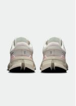 TFA270193_2859-3WE10133161-cloudrunner_2-fw25-silver_mauve-w-1x1-l-g4