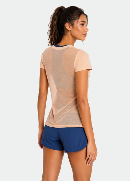 Camiseta  Feminina Manga Curta  Relevos